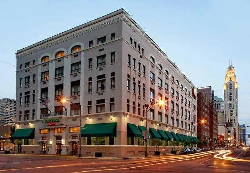 Courtyard Columbus Downtown Hotel